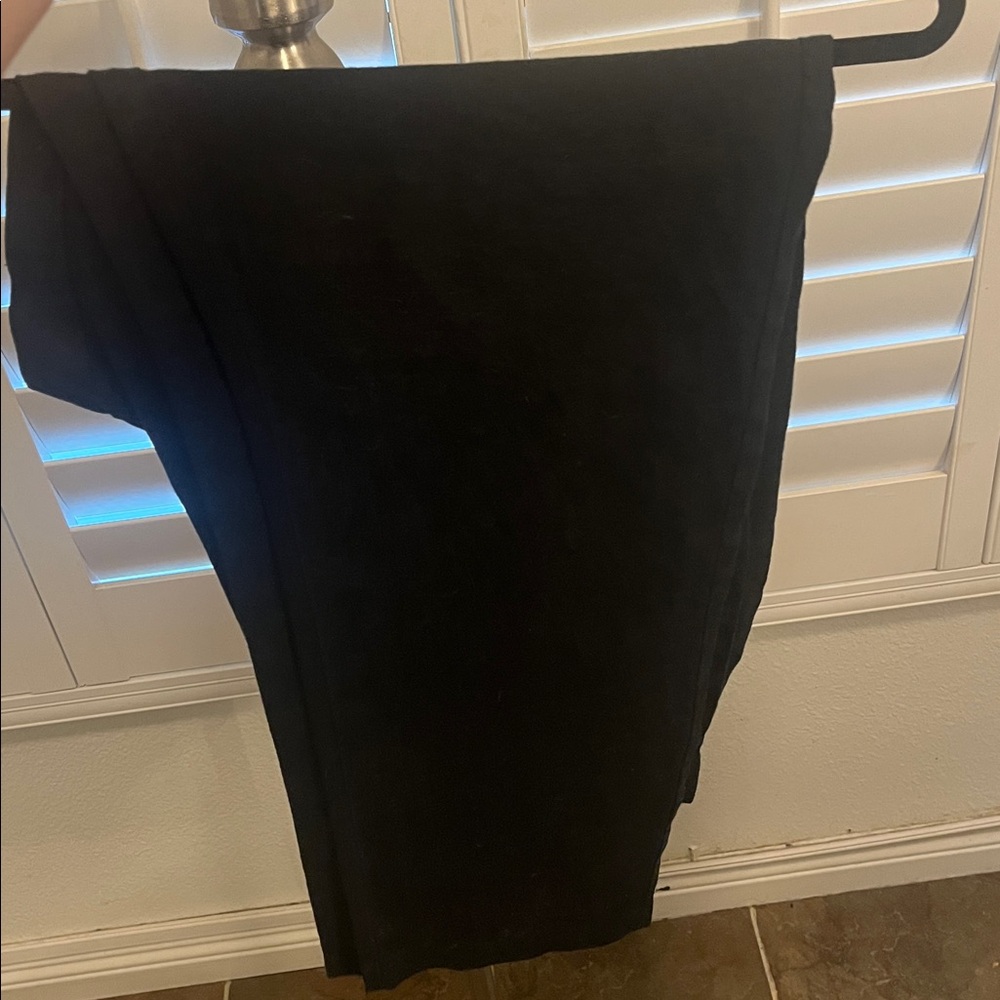 Saks Fifth Avenue Black linen slacks - Picture 3 of 3